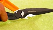Багатофункціональні ножиці Fiskars Cuts+More леза з покриттям титановим 23 см 1000809, фото 15