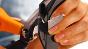 Багатофункціональні ножиці Fiskars Cuts+More леза з покриттям титановим 23 см 1000809, фото 12